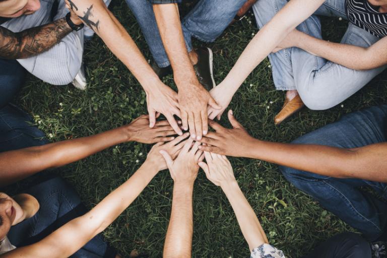 Teambuilding hands